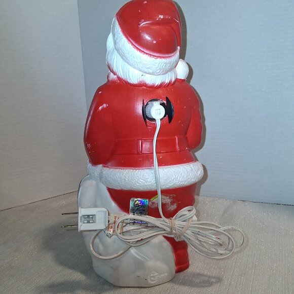 Empire Plastic Corp Vintage 13" Santa Claus Blow Mold Lighted 1968 w/ Cord - Picture 5 of 7